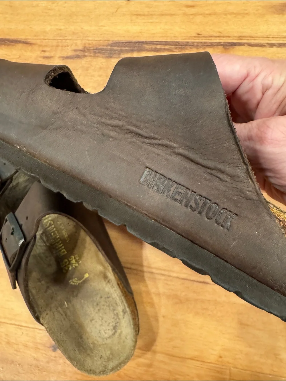 Birkenstock Arizona Oiled Leather Sandals - Brown Size 38